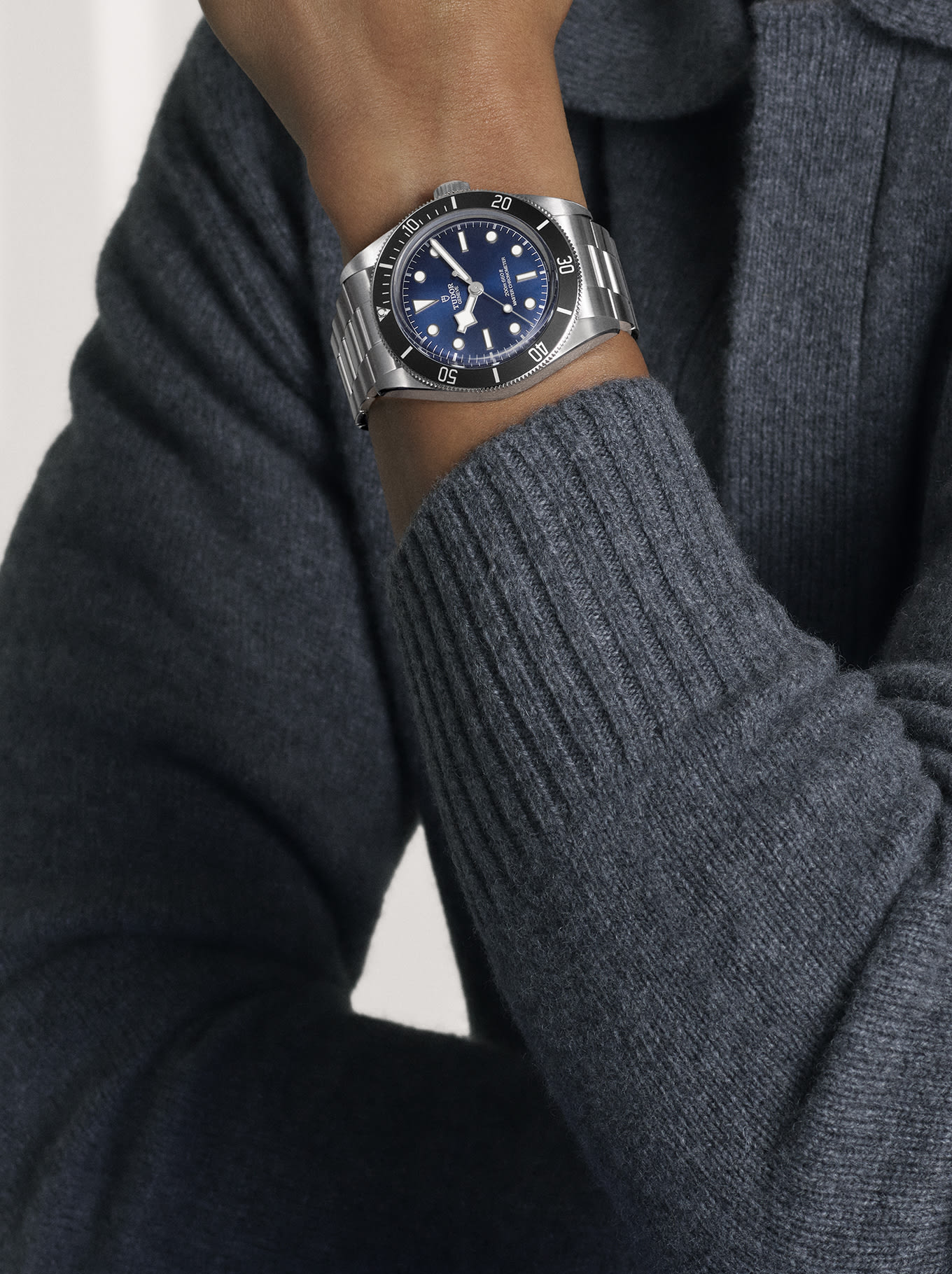 碧湾68型搭配蓝色表盘