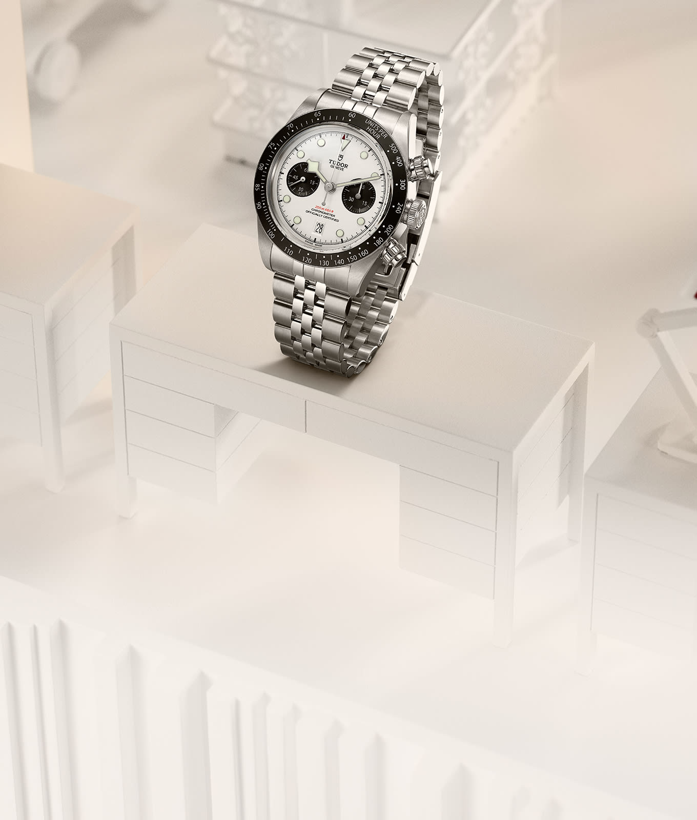 Black Bay Chrono 41mm steel case with a white dial