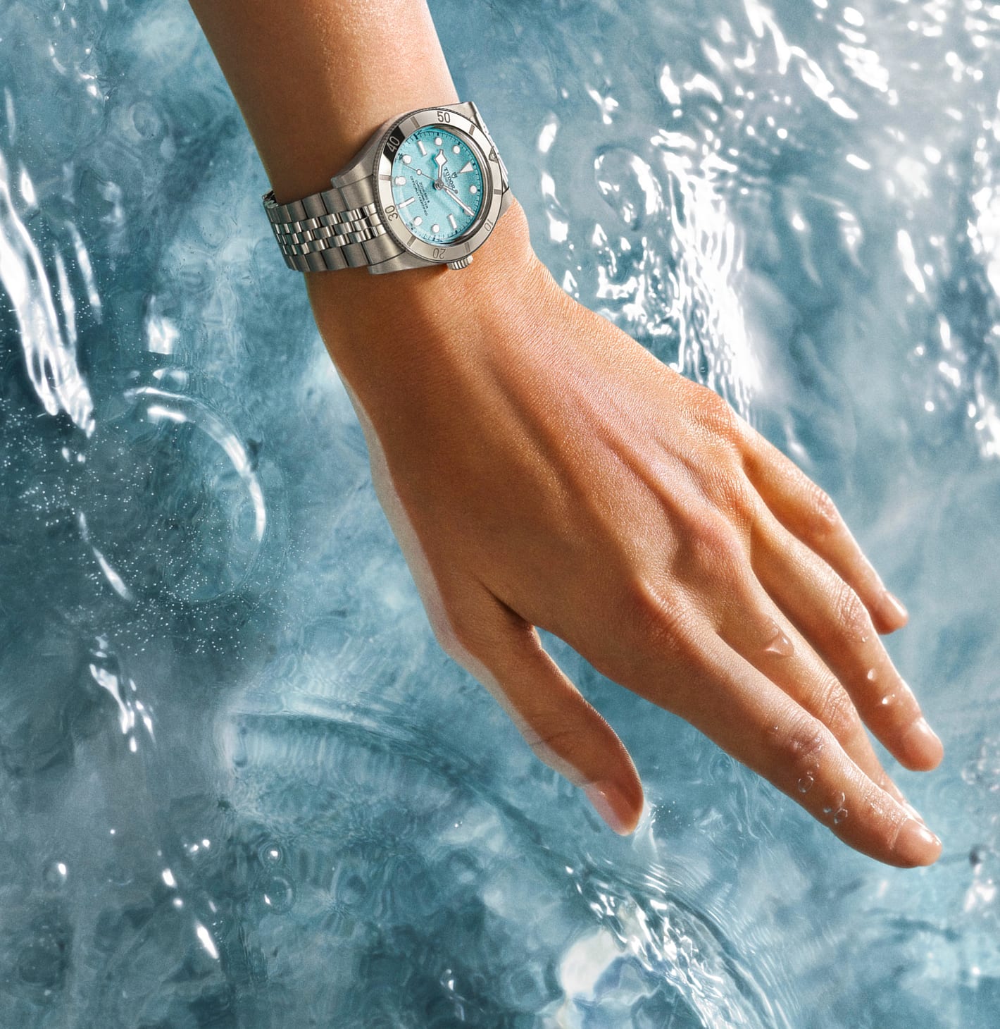 Black Bay 54 "Lagoon Blue"