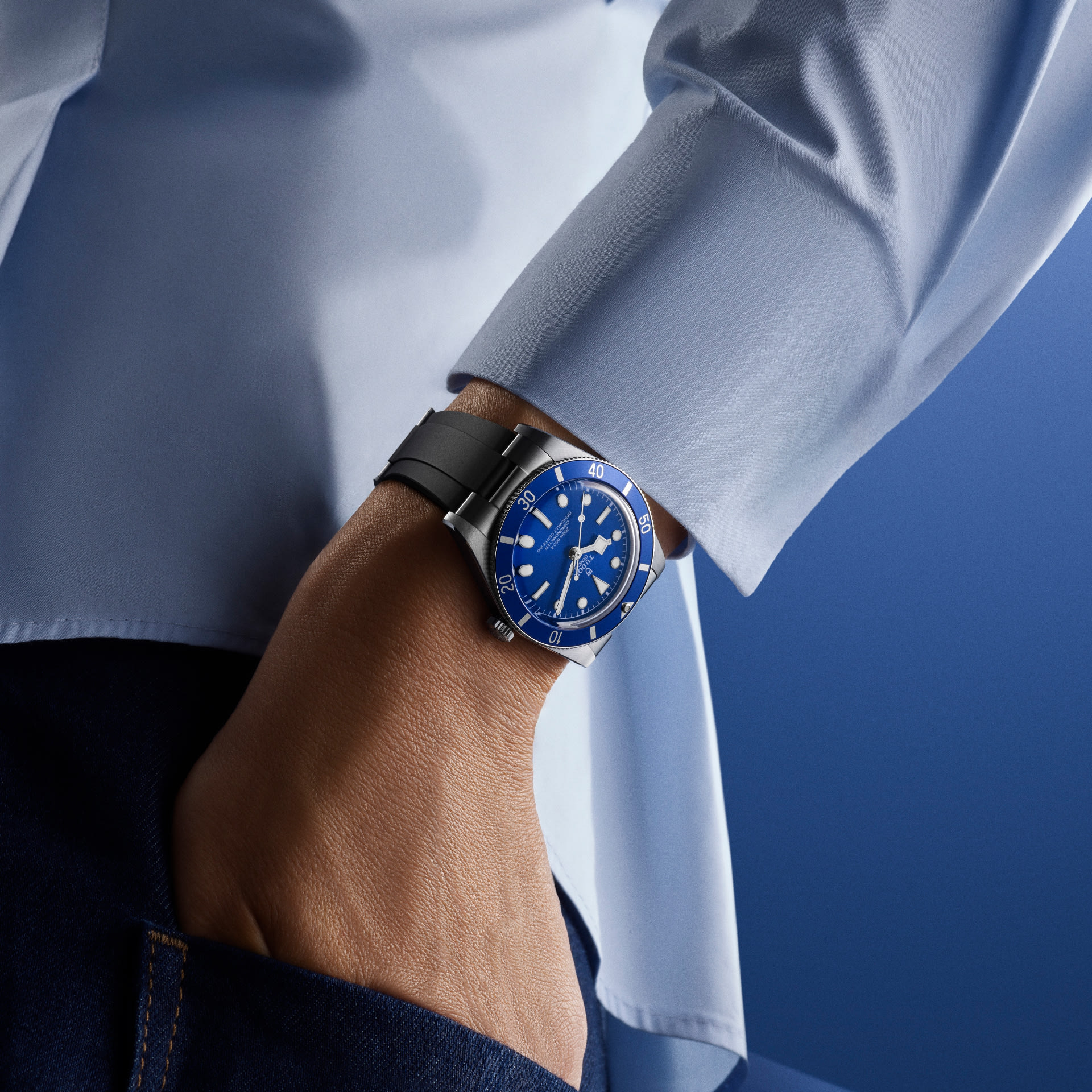 Black Bay 54 "Blue" with rubber strap