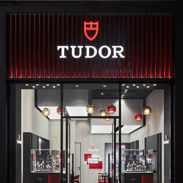‭TUDOR BOUTIQUE AHMED SEDDIQI DUBAI MALL‬ - United Arab Emirates ...