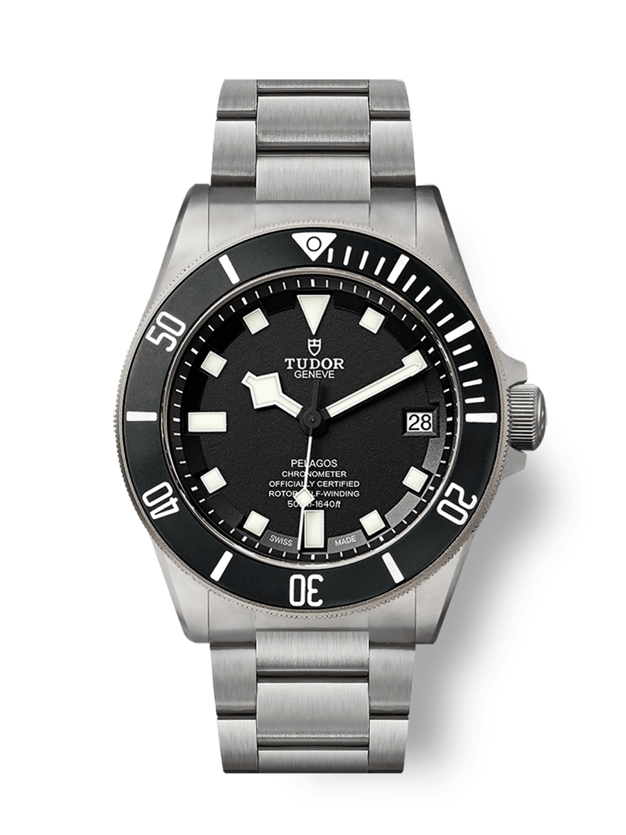 Pelagos Ceramic matt black disc Titanium bracelet